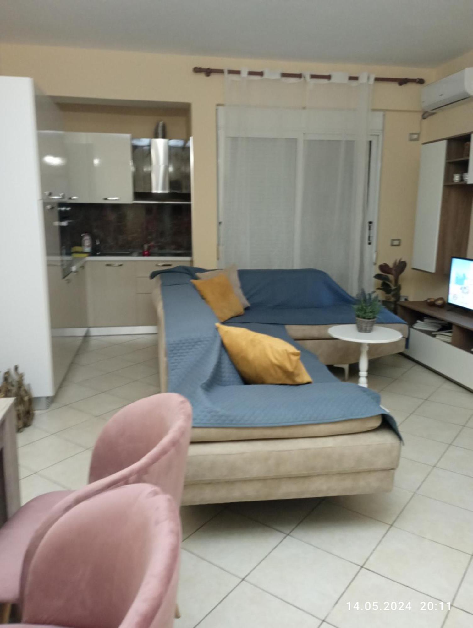 Sarah Appartamento Vlorë Екстериор снимка